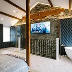 Nyaraló The Den - The White House Windermere - Off-site Health Club & 2 Minute Walk Away Bowness-on-Windermere