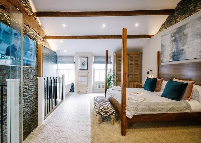 The Den - The White House Windermere - Off-site Health Club & 2 Minute Walk Away Holiday home