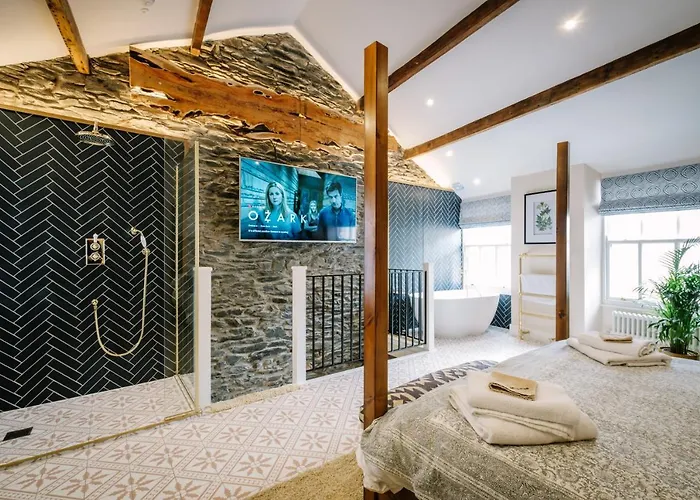 Holiday home The Den - The White House Windermere - Off-site Health Club & 2 Minute Walk Away Bowness-on-Windermere