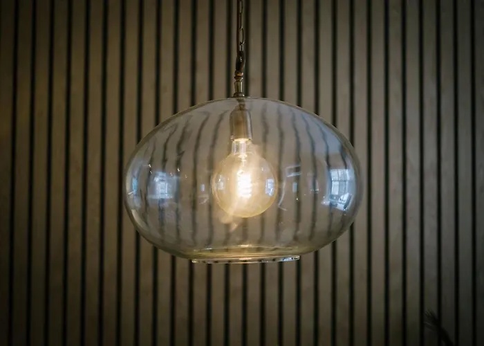 The Den - The White House Windermere - Off-site Health Club & 2 Minute Walk Away Holiday home Bowness-on-Windermere