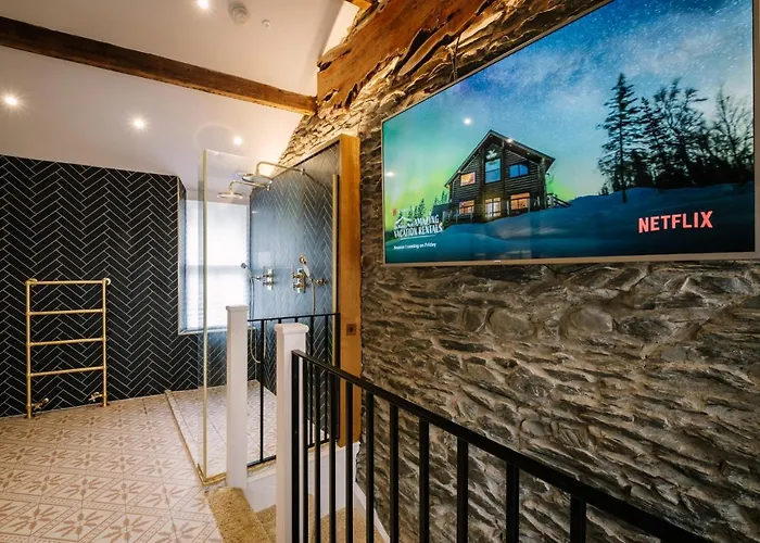 Holiday home The Den - The White House Windermere - Off-site Health Club & 2 Minute Walk Away Bowness-on-Windermere