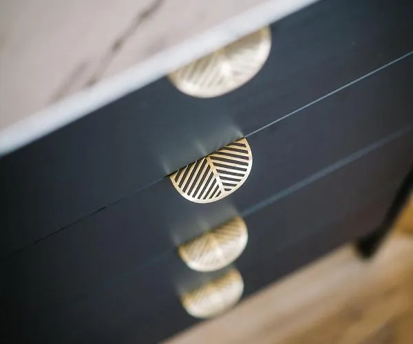 Holiday home The Den - The White House Windermere - Off-site Health Club & 2 Minute Walk Away