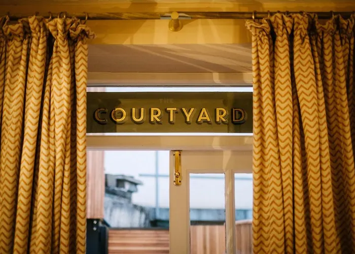 The Den - The White House Windermere - Off-site Health Club & 2 Minute Walk Away Holiday home Bowness-on-Windermere