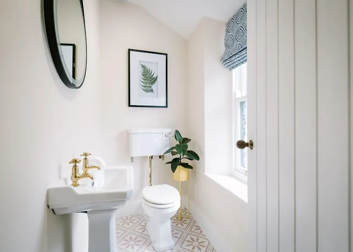 The Den - The White House Windermere - Off-site Health Club & 2 Minute Walk Away Holiday home Bowness-on-Windermere