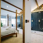 The Den - The White House Windermere - Off-site Health Club & 2 Minute Walk Away Feriehus