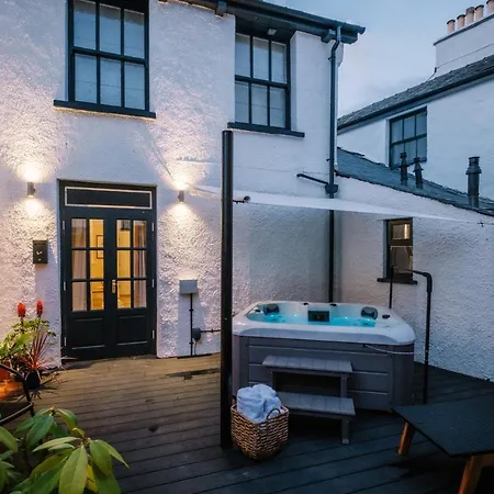 The Den - The White House Windermere *