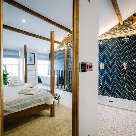 The Den - The White House Windermere - Off-site Health Club & 2 Minute Walk Away Semesterbostad