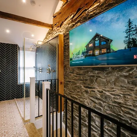 Casa vacanze The Den - The White House Windermere - Off-site Health Club & 2 Minute Walk Away Bowness-on-Windermere