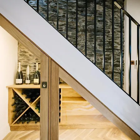 The Den - The White House Windermere - Off-site Health Club & 2 Minute Walk Away Casa vacanze