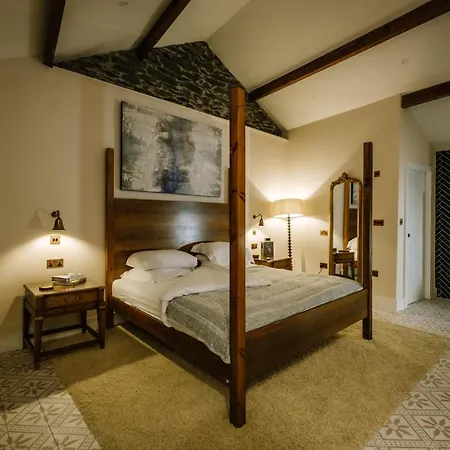 The Den - The White House Windermere - Off-site Health Club & 2 Minute Walk Away 別荘
